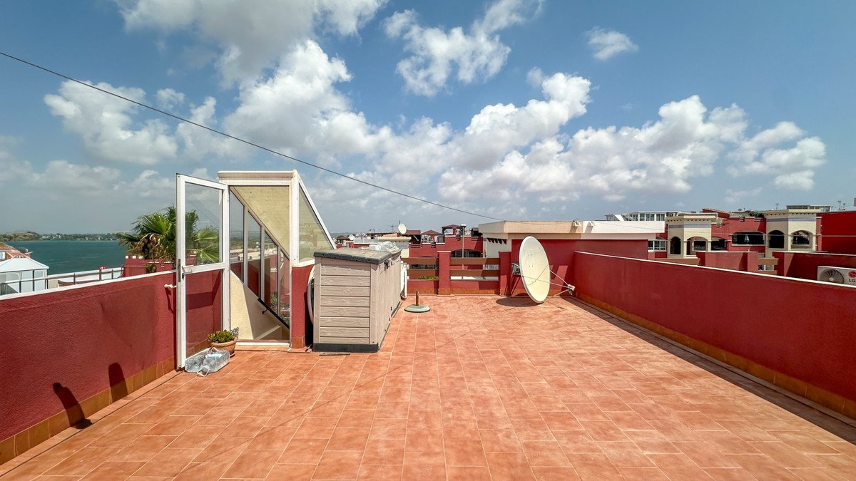 2 Bed Bungalow in Punta Prima in Punta Prima, Bungalow