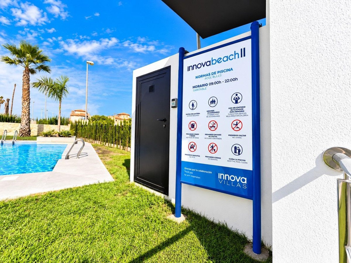 3 Bed Bungalow in Punta Prima