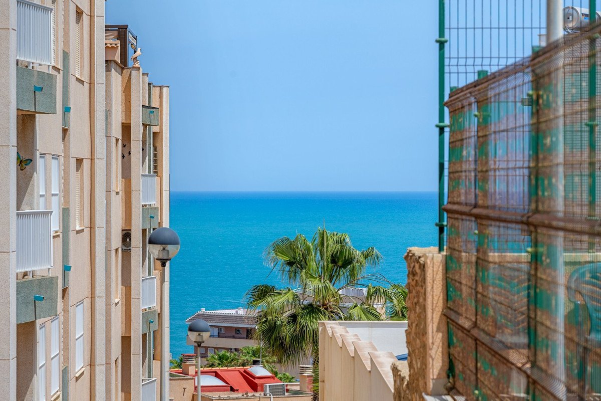 2 Bed Middle Floor Apartment in La Mata in La Mata — Apartment