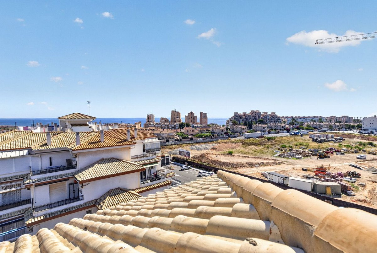 3 Bed Penthouse in La Mata in La Mata, Penthouse