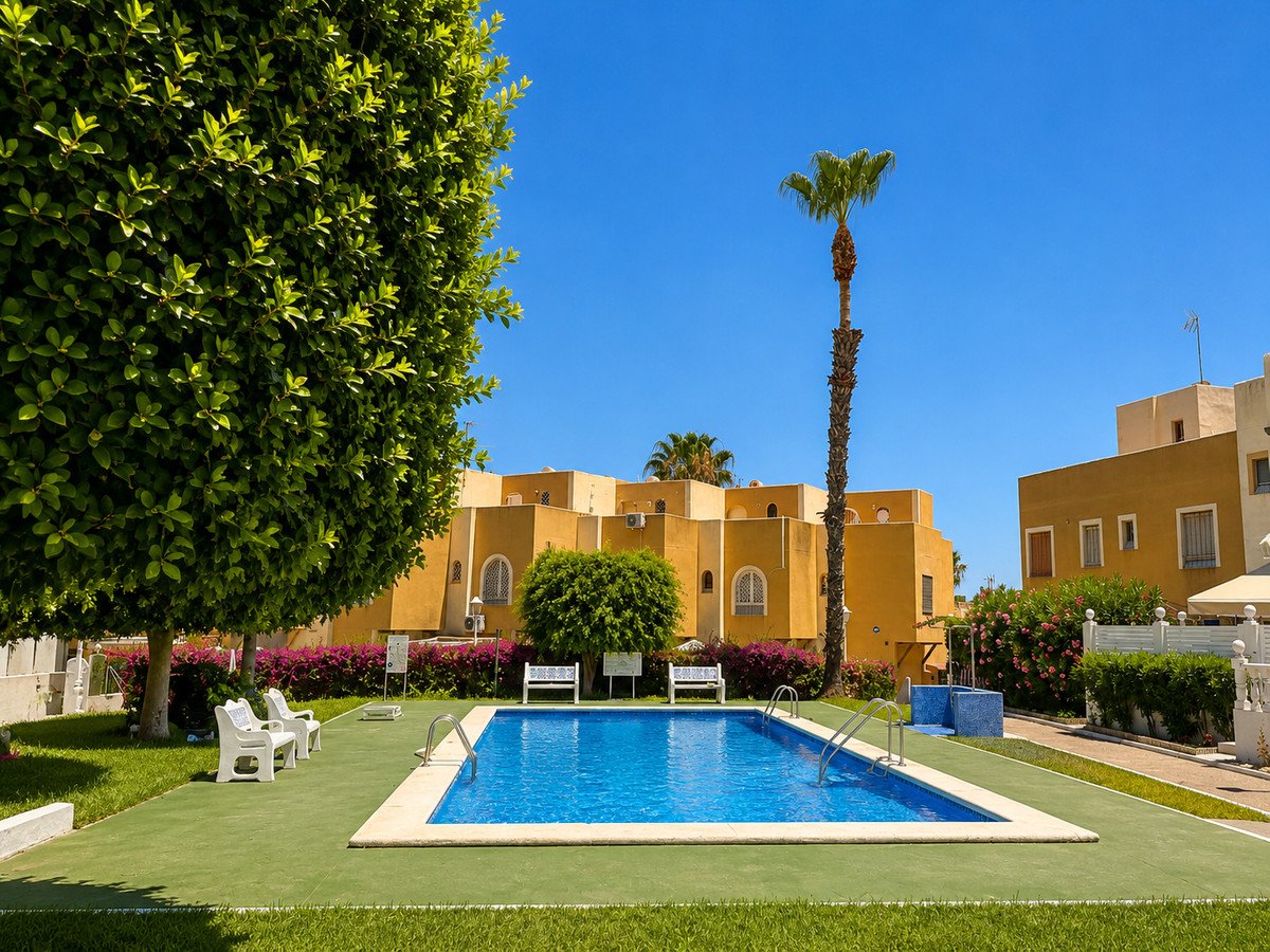 1 Bed Bungalow in La Mata in La Mata, Bungalow
