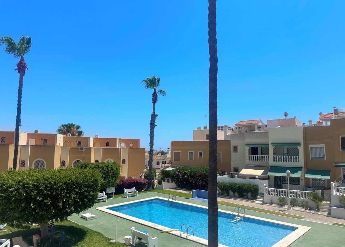 1 Bed Bungalow in La Mata in La Mata, Bungalow