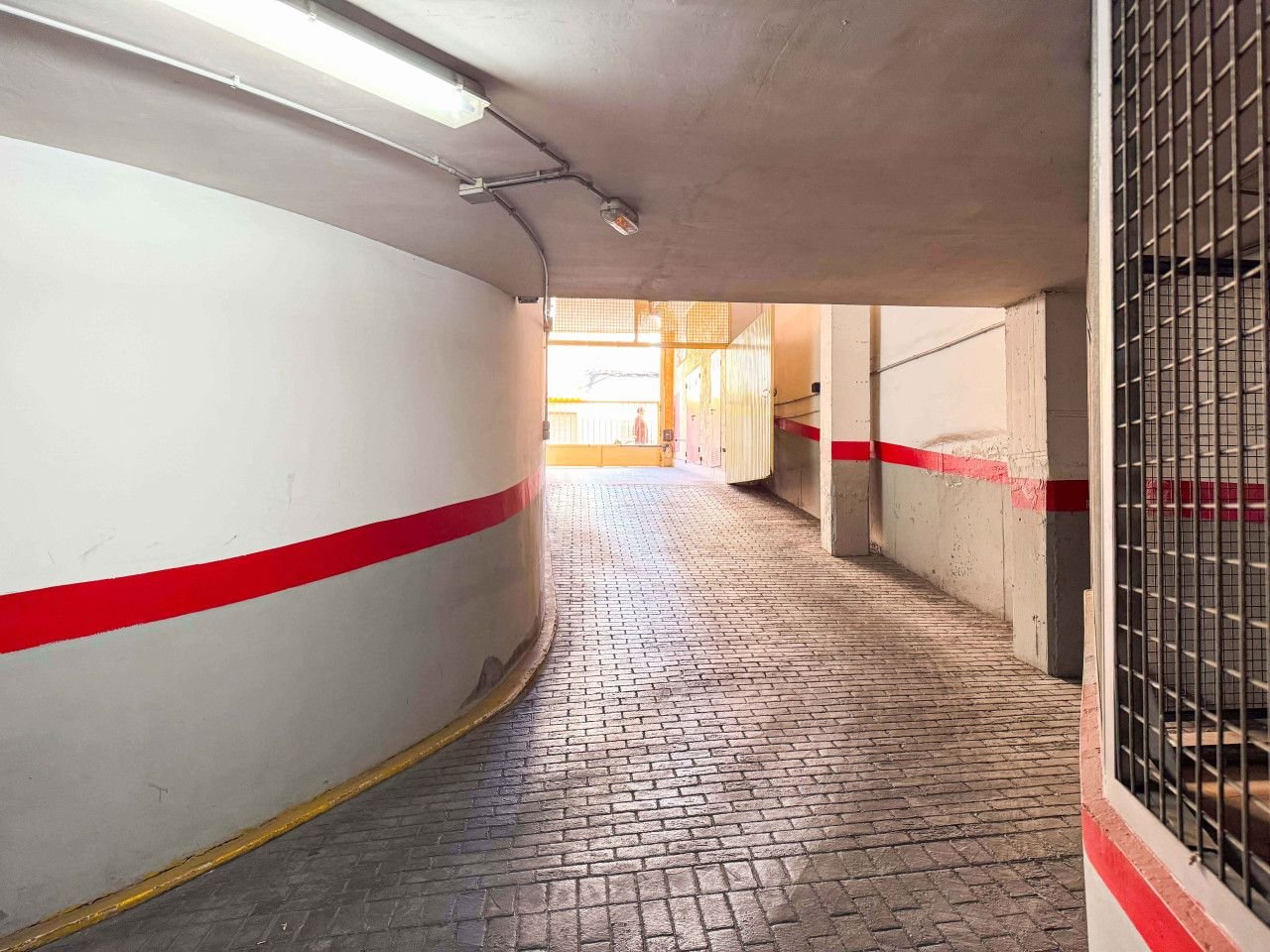 Garage in Torrevieja in Torrevieja — Garage