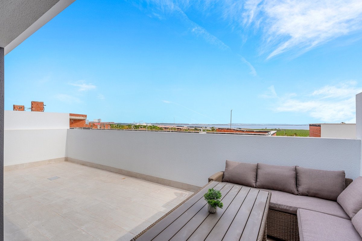  في Los Balcones, عقار