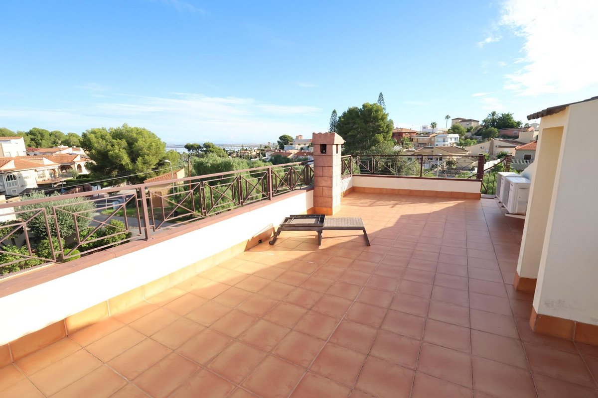  في Torrevieja, فيلا منفصلة
