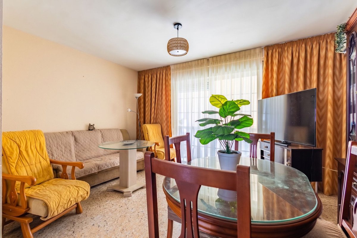 3 Bed Middle Floor Apartment in Torrox in Torrox, Apartment