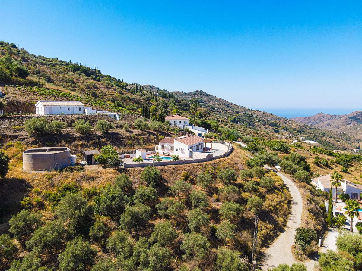 3 Bed Finca - Cortijo in Cómpeta in Cómpeta, Finca - Cortijo