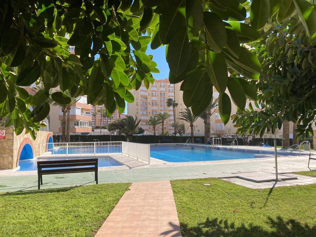 1 Bed Διαμέρισμα μεσαίου ορόφου in Torrox Costa σε Torrox Costa, 