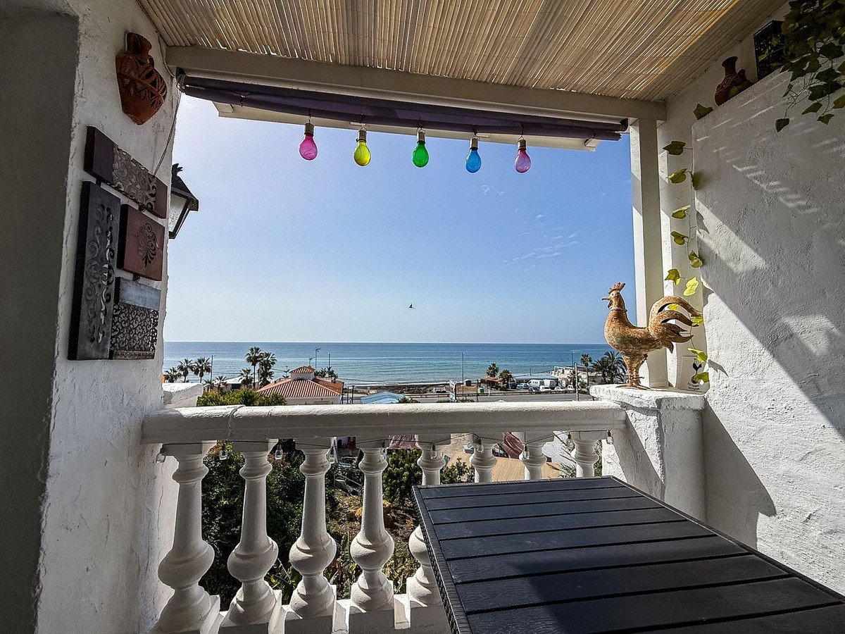 2 Bed Duplex in Torrox Costa في Torrox Costa, 