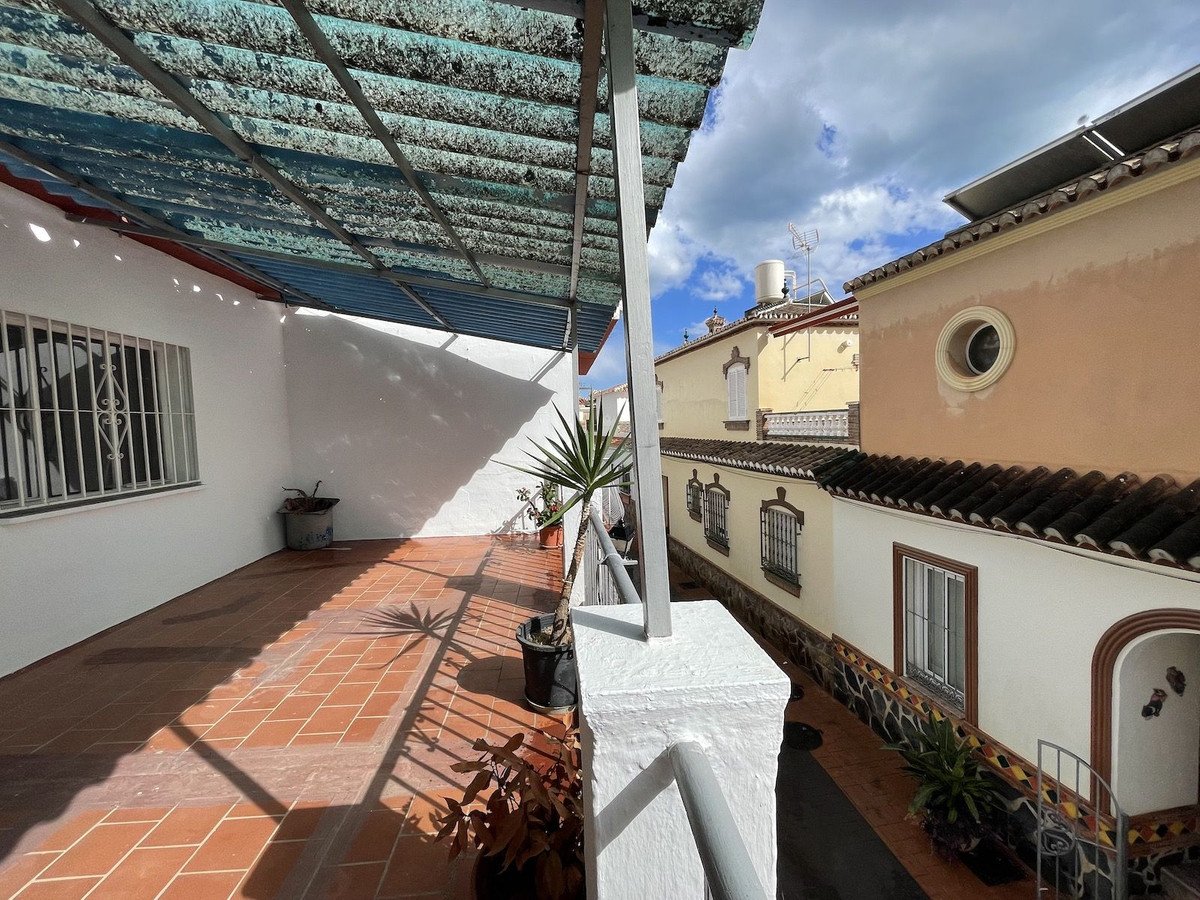 4 Bed بيت مدينة in Torrox في Torrox, تاون هاوس