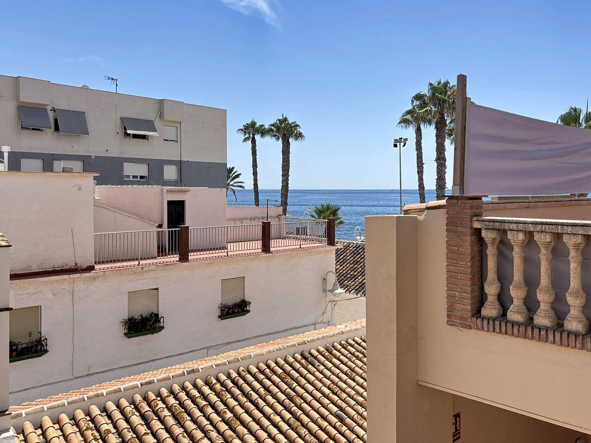 2 Bed Middle Floor Apartment in Algarrobo Costa in Algarrobo Costa, Apartment