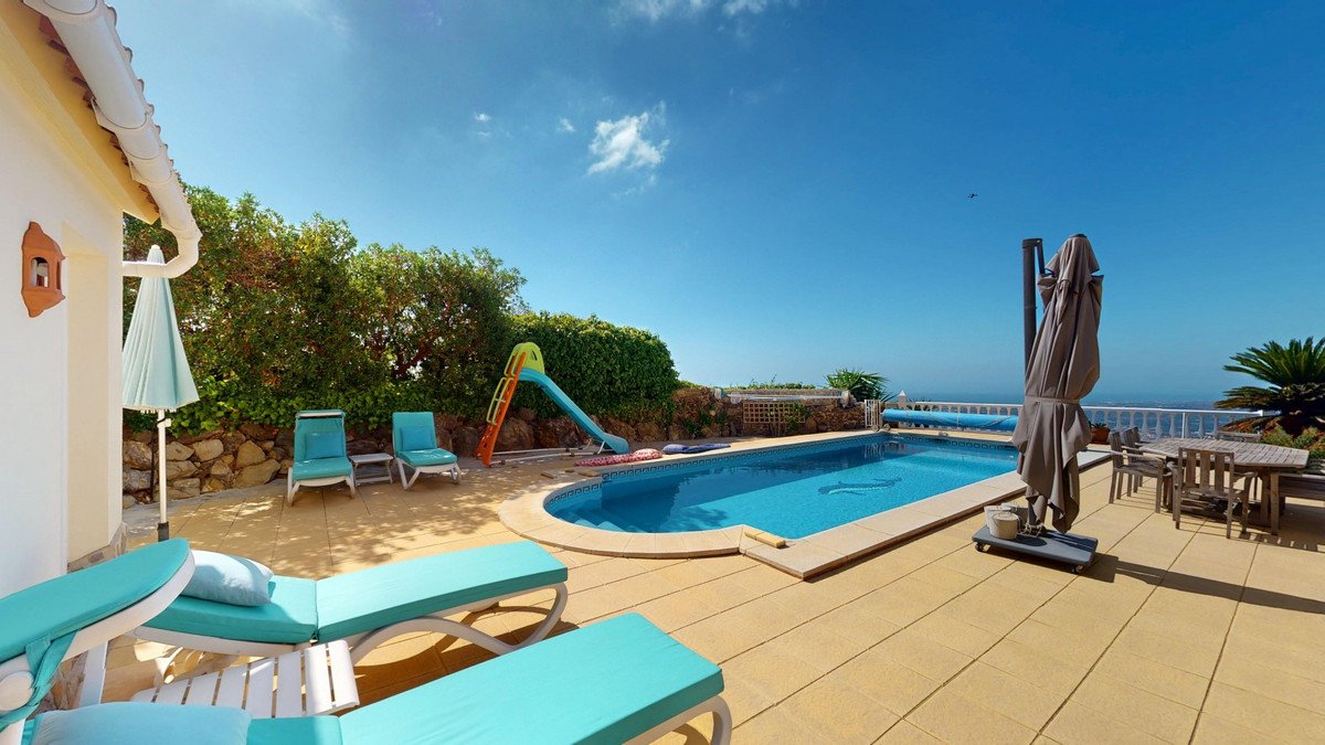4 Bed Samostatně stojící vila in Algarrobo