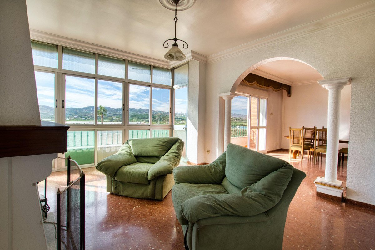 7 Bed Apartment Complex in Vélez-Málaga in Vélez-Málaga, Apartment Complex