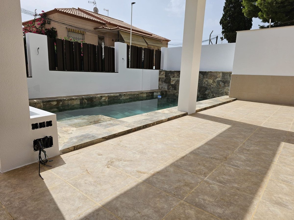 5 Bed Detached Villa in San Juan de los Terreros in San Juan de los Terreros, 
