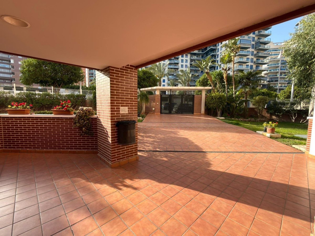 2 Bed Tussenverdieping Appartement in Villajoyosa in Villajoyosa, 