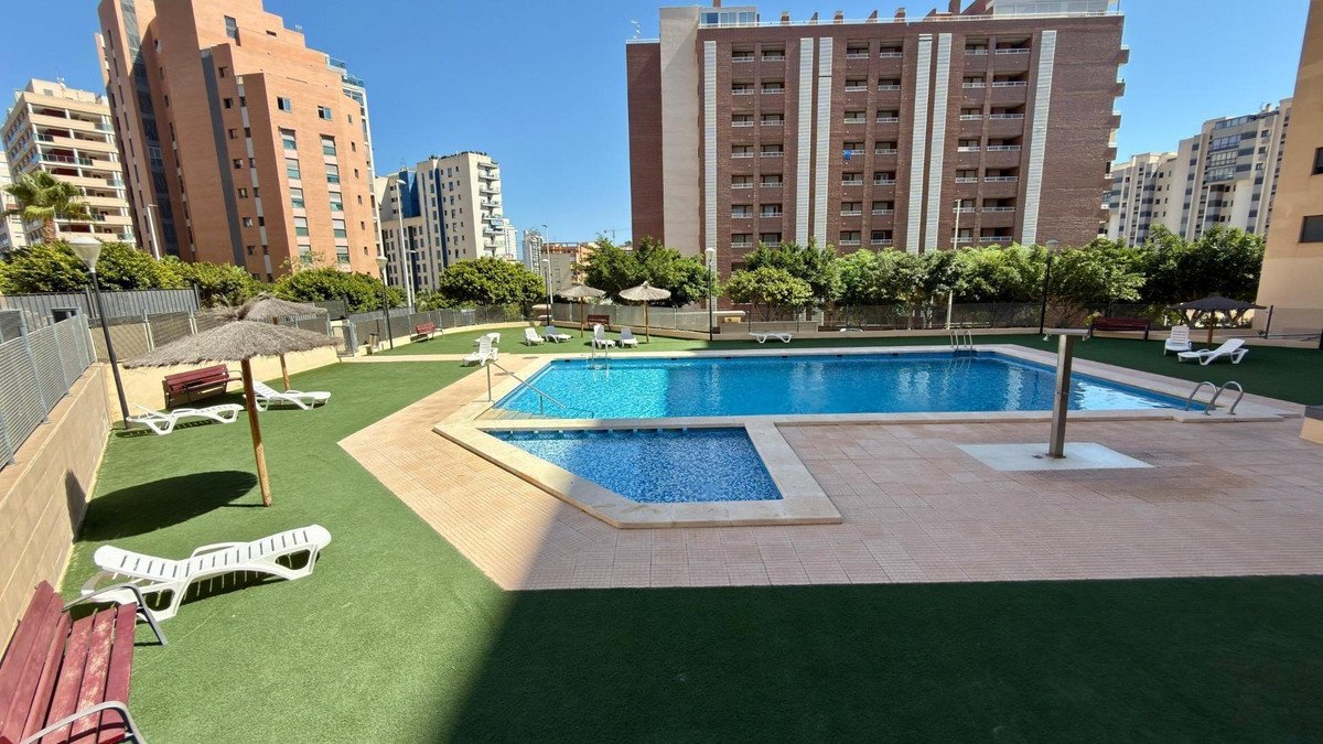 2 Bed Middle Floor Apartment in Villajoyosa in Villajoyosa, Apartment