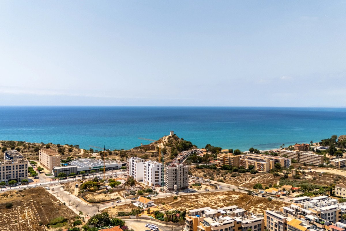 2 Bed New Development in Villajoyosa في Villajoyosa, شقق سكنية