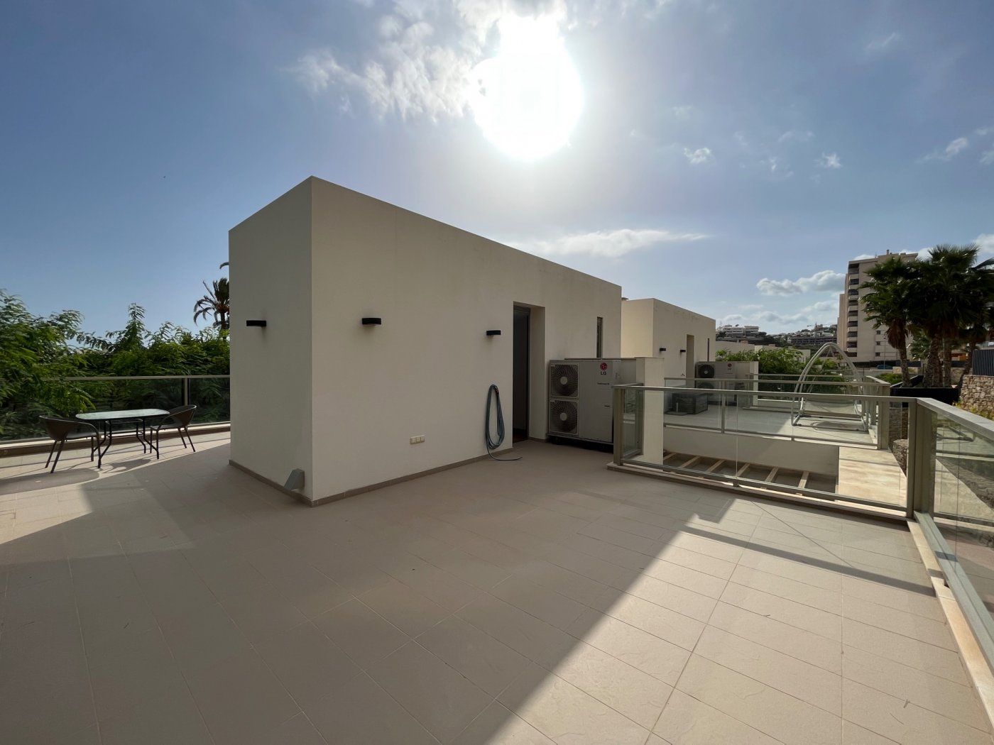 3 Bed Bungalow in Villajoyosa في Villajoyosa, فيلا دوبلكس