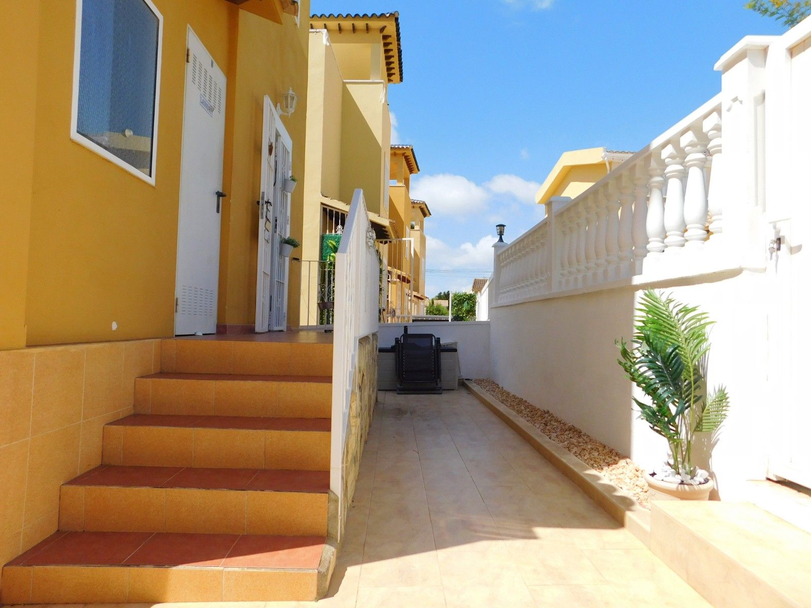 3 Bed Detached Villa in Villamartin в Villamartin — Отдельная вилла