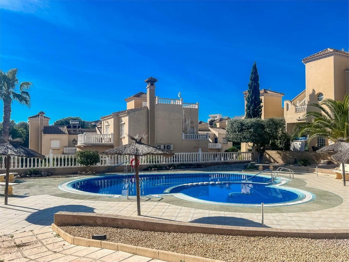 2 Bed Detached Villa in Villamartin in Villamartin, Detached Villa