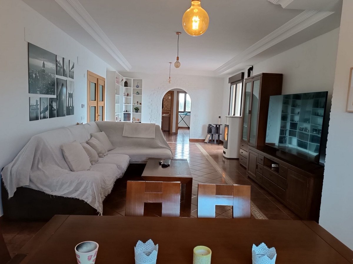 5 Bed Vrijstaande Villa in Yecla in Yecla, 