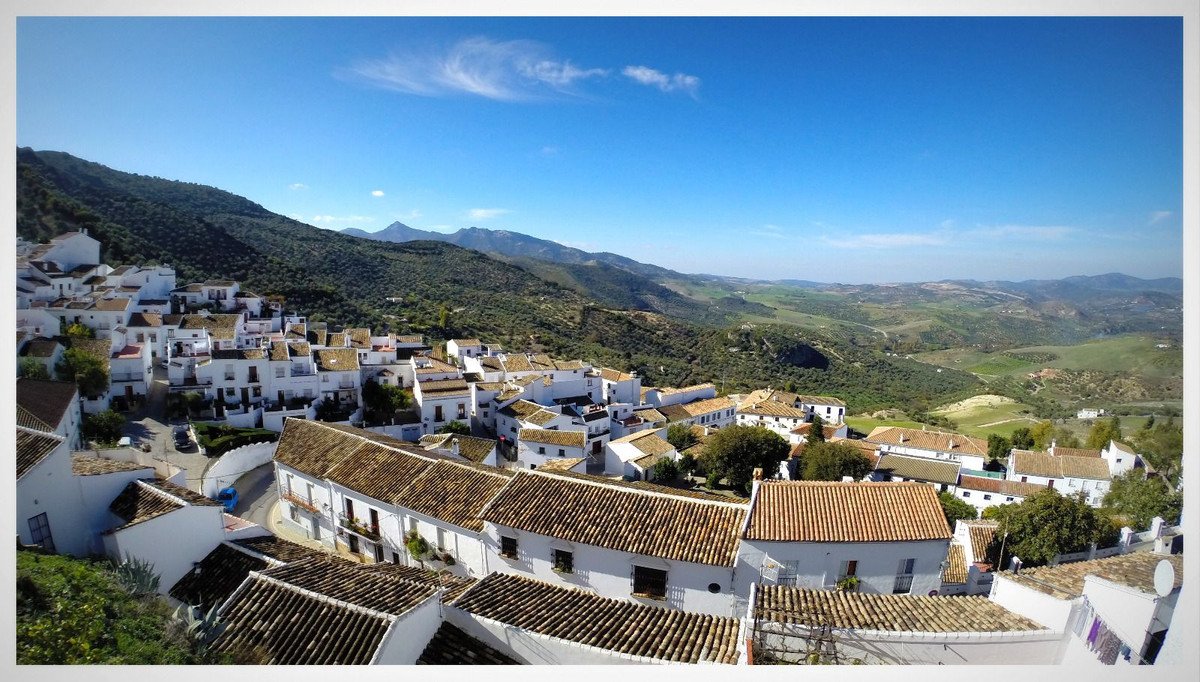 2 Bed Townhouse in Zahara de la Sierra in Zahara de la Sierra, Townhouse